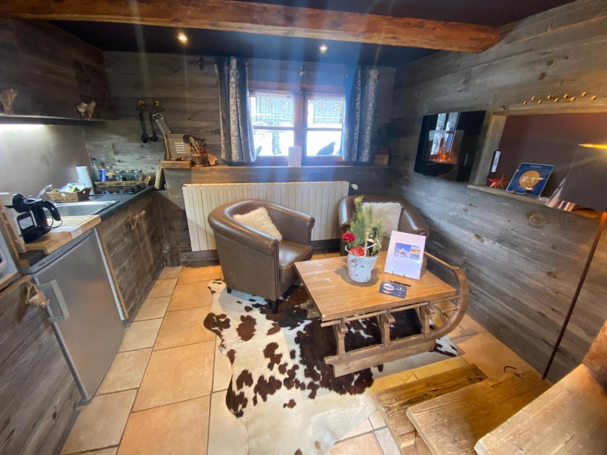 Micro-Lodge, Le Petit Nid D'Amour Montriond Exterior photo