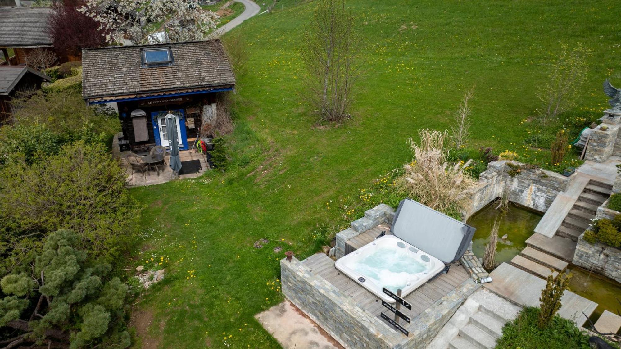 Micro-Lodge, Le Petit Nid D'Amour Montriond Exterior photo