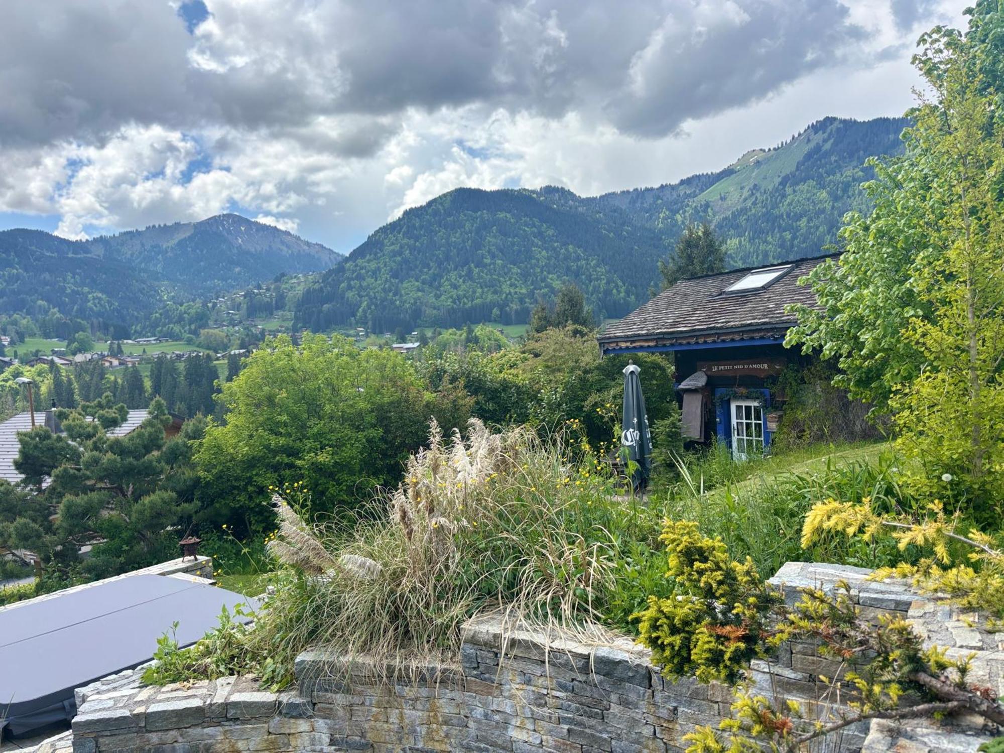 Micro-Lodge, Le Petit Nid D'Amour Montriond Exterior photo